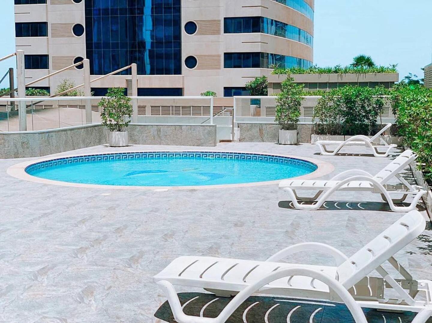 Pristine Apartment Sunrise View At 51St Dubai Exterior foto