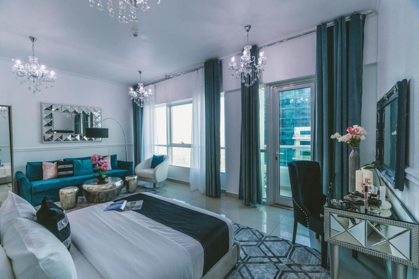 Pristine Apartment Sunrise View At 51St Dubai Exterior foto