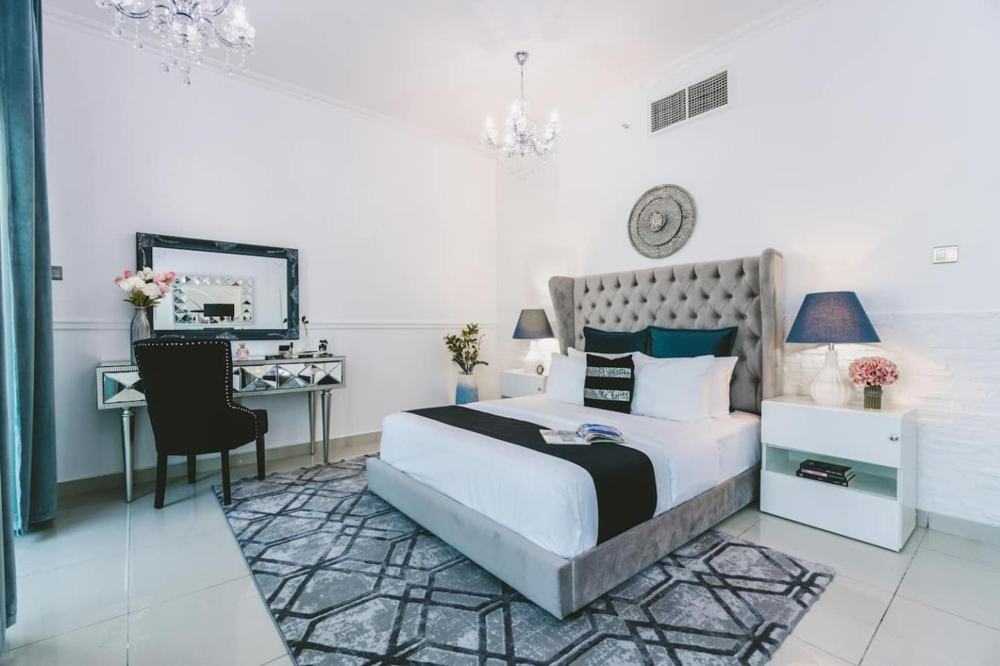 Pristine Apartment Sunrise View At 51St Dubai Exterior foto